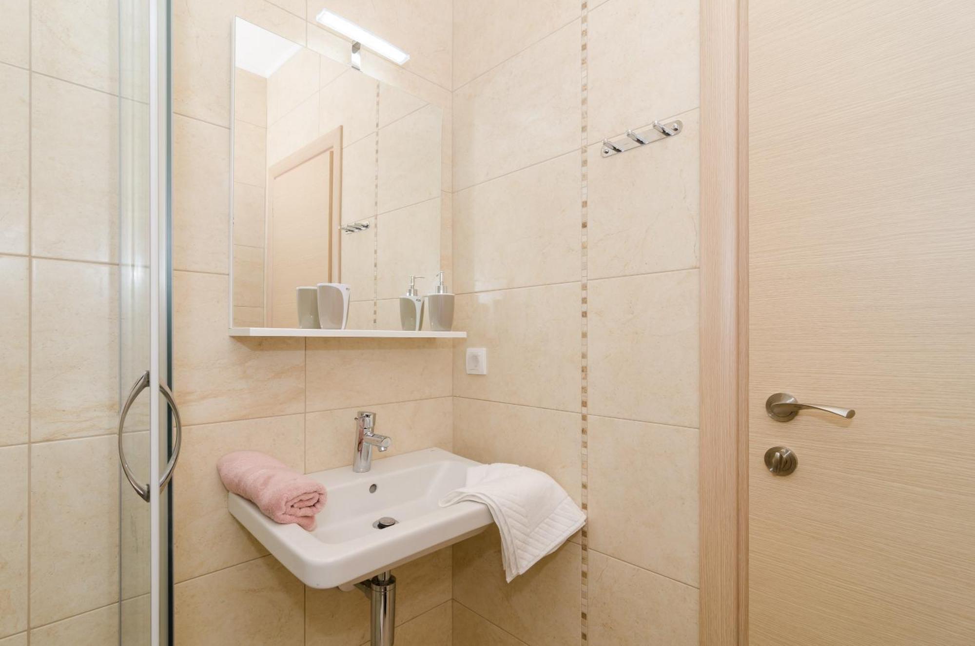 Apartments Marmo Mlini Szoba fotó